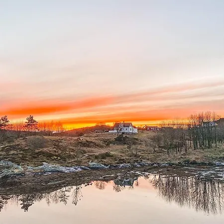 6 Person In Byrknesoy-by Traum Byrknes